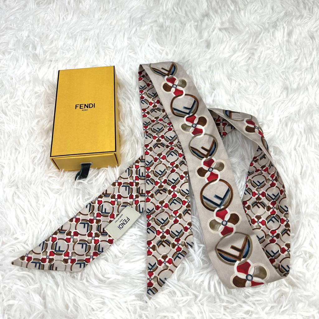 Fendi Twilly 100% Silk 真絲絲巾 連原裝盒