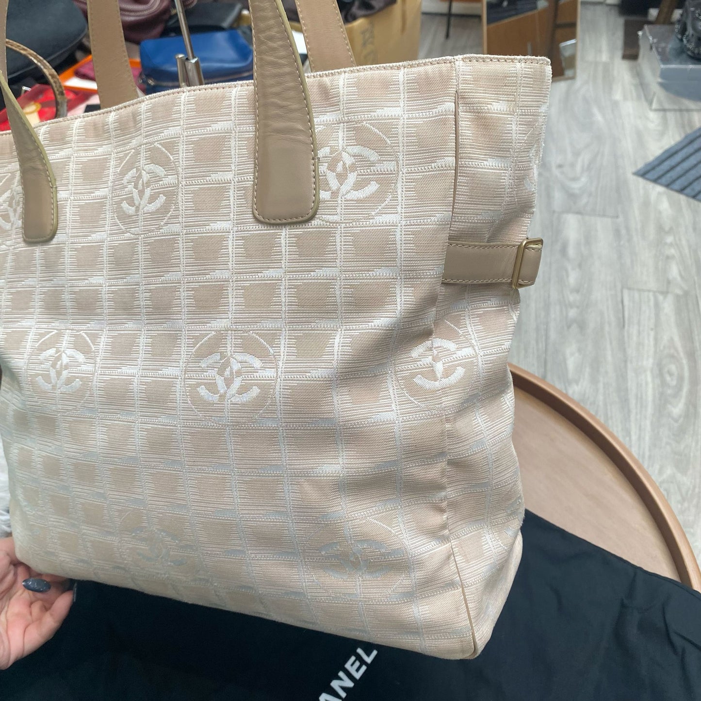 CHANEL冰格Tote 杏色 有卡有貼有塵袋