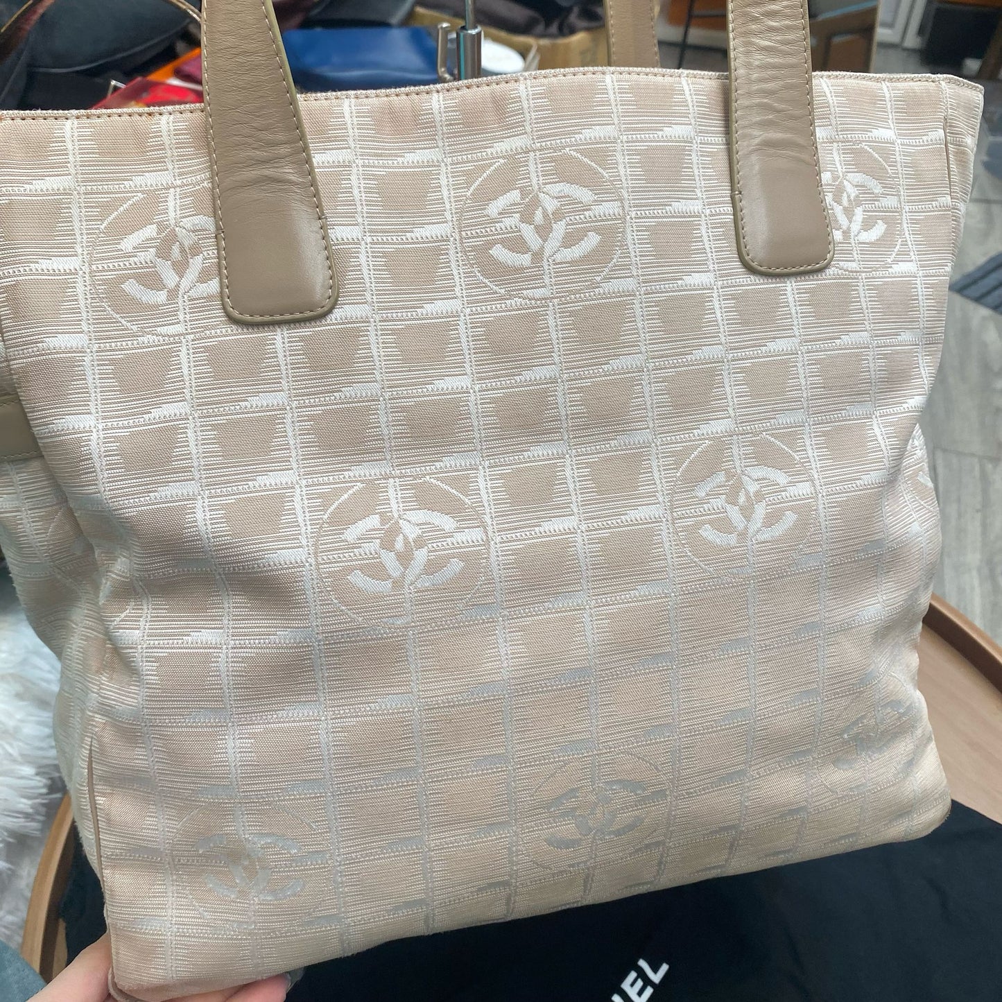 CHANEL冰格Tote 杏色 有卡有貼有塵袋