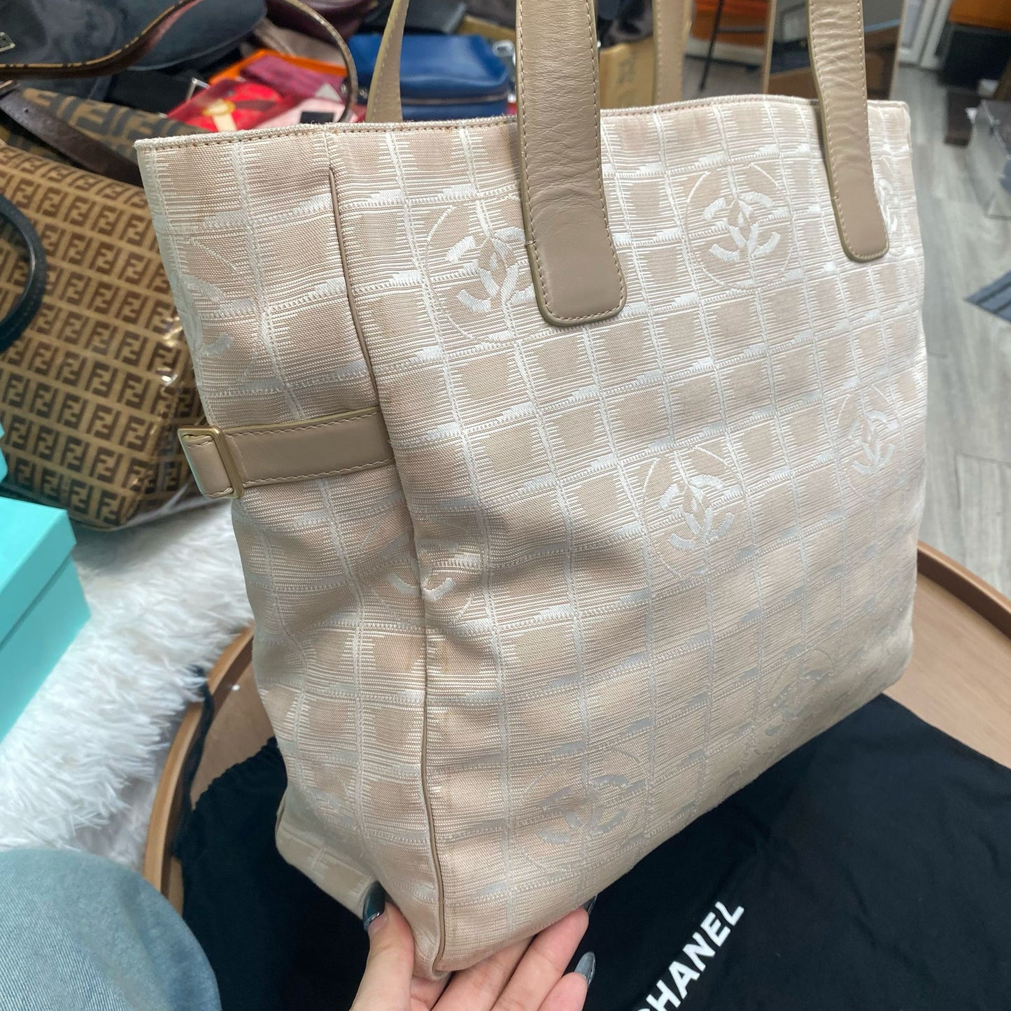 CHANEL冰格Tote 杏色 有卡有貼有塵袋