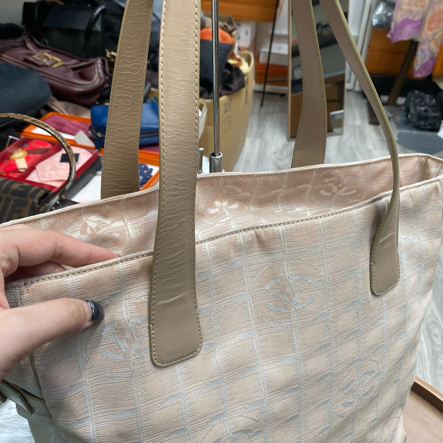 CHANEL冰格Tote 杏色 有卡有貼有塵袋