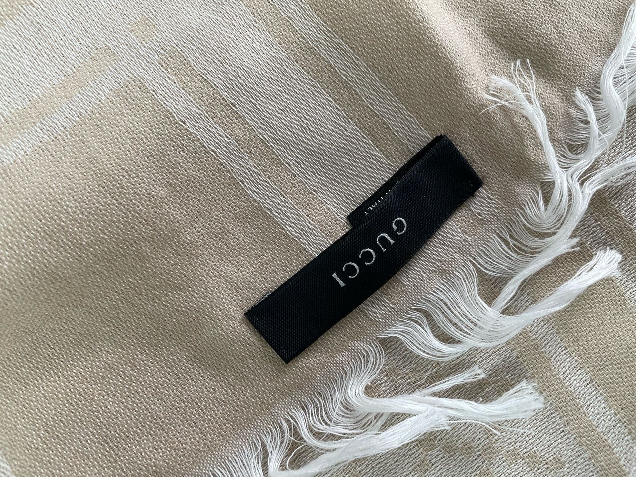 GUCCI 大披肩