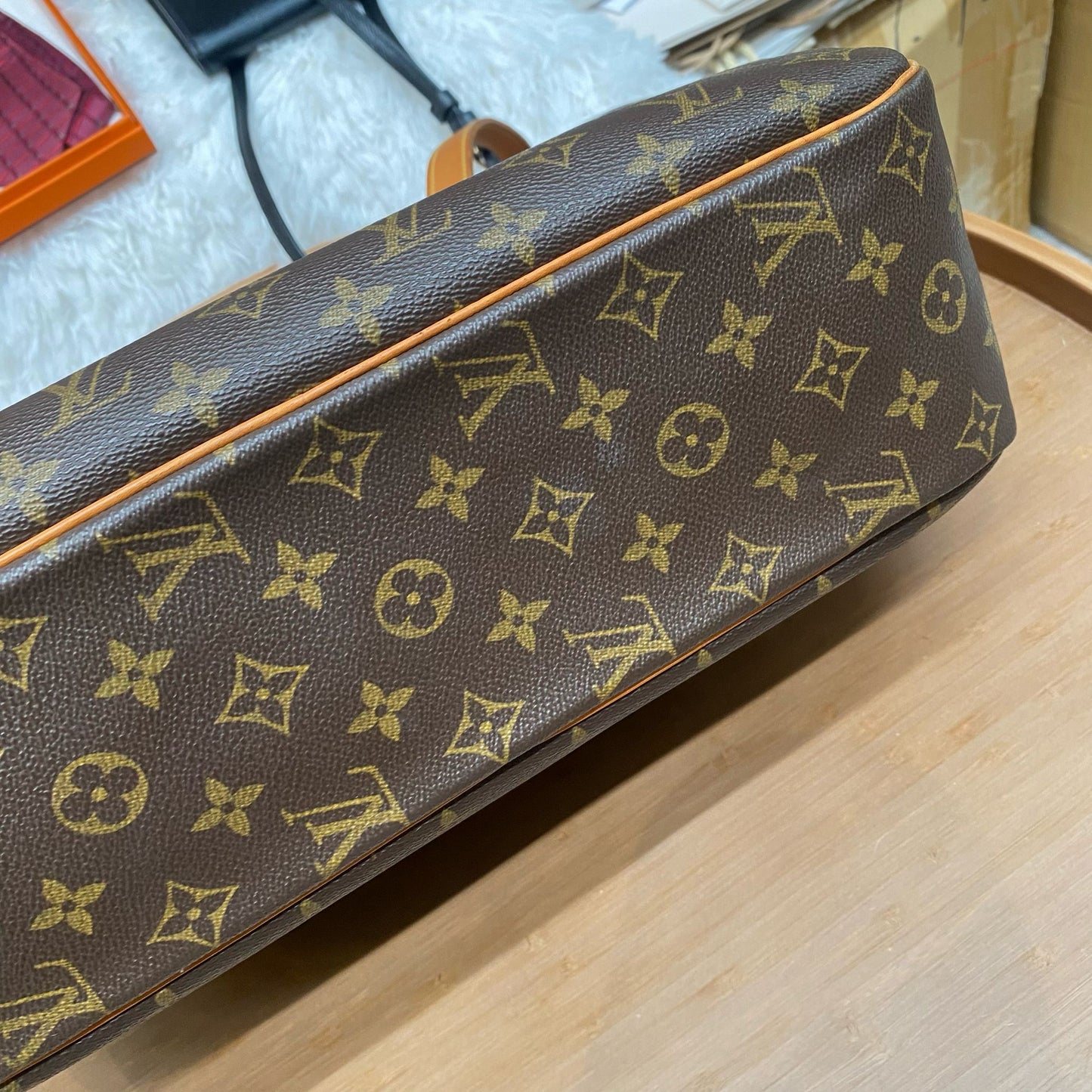 LV 學生袋
