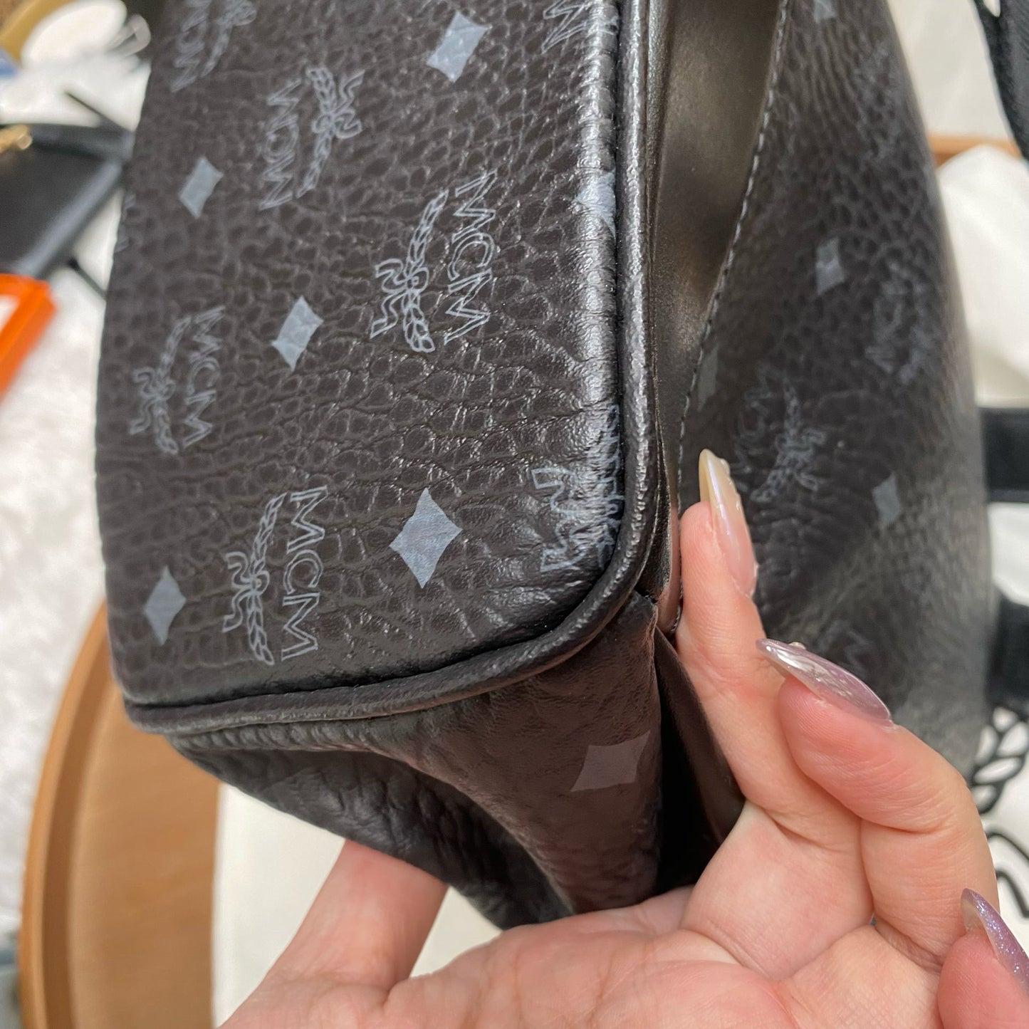 MCM黑色背囊 有塵袋