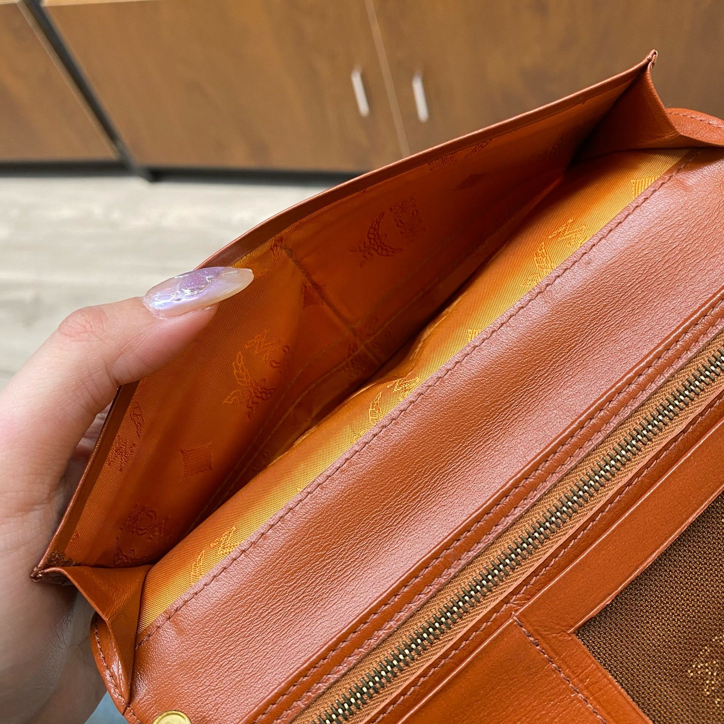 MCM 長銀包