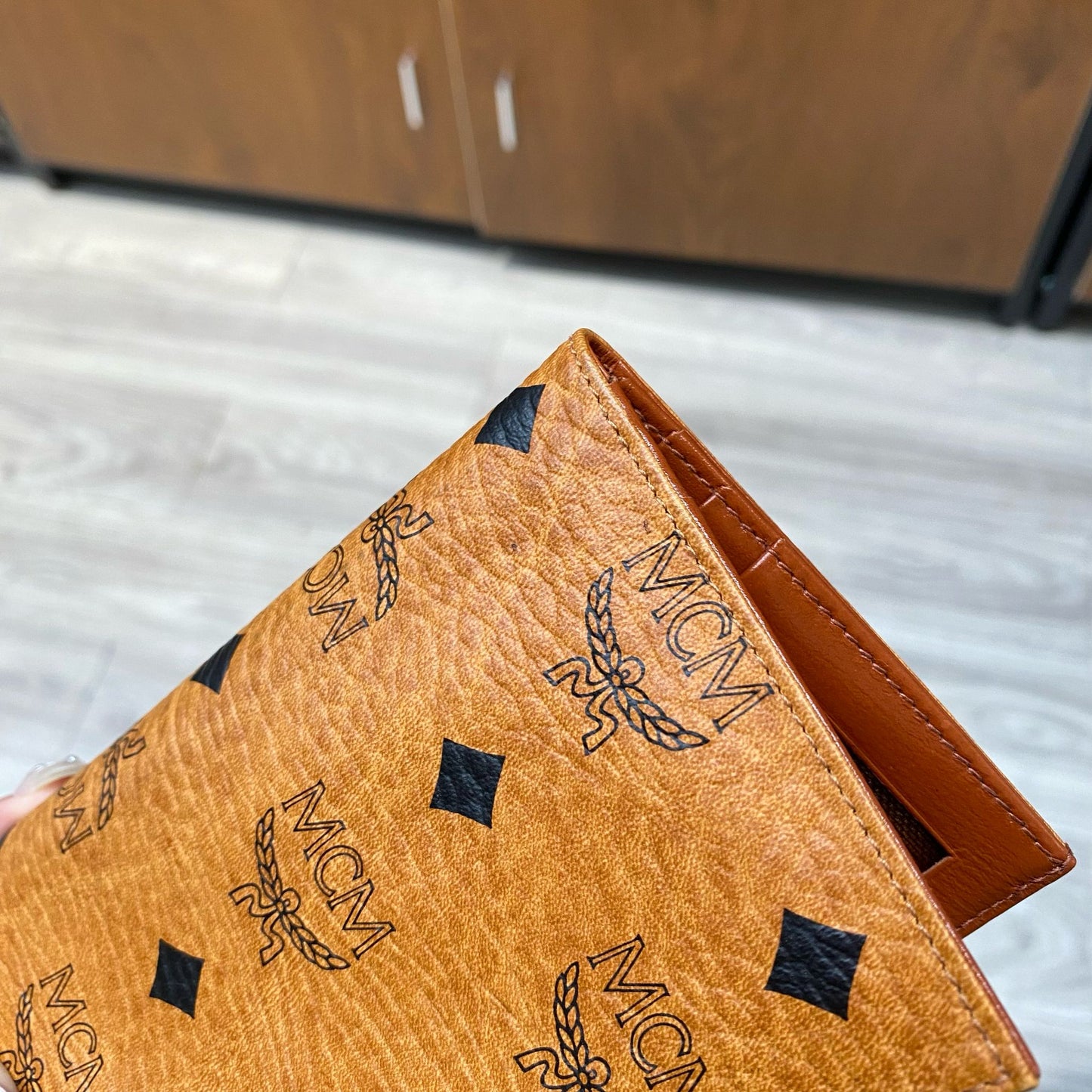 MCM 長銀包