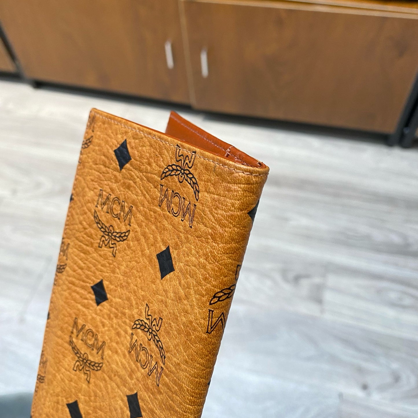 MCM 長銀包