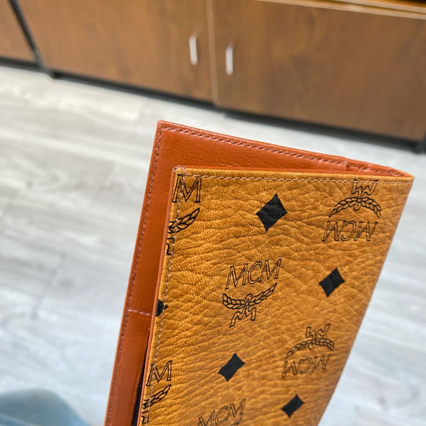 MCM 長銀包