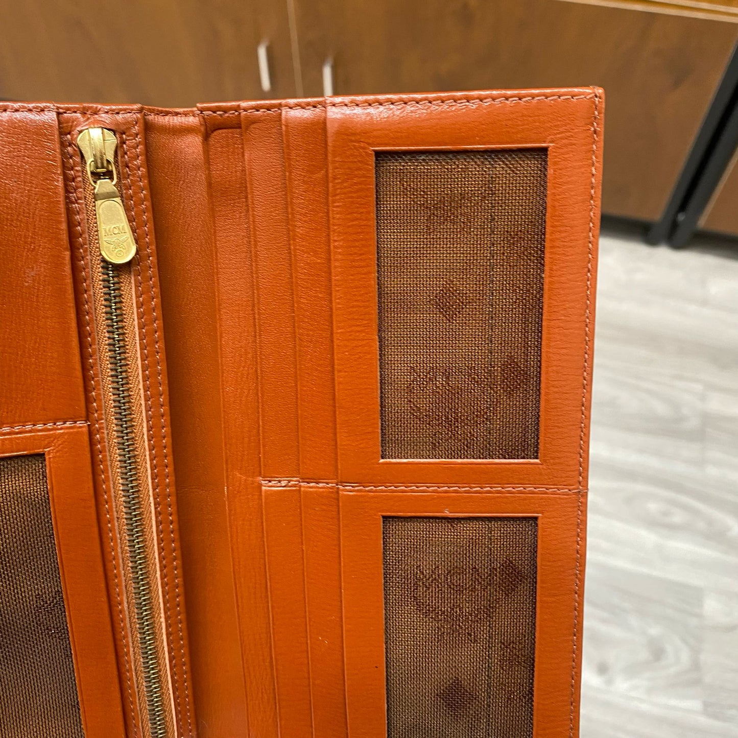 MCM 長銀包