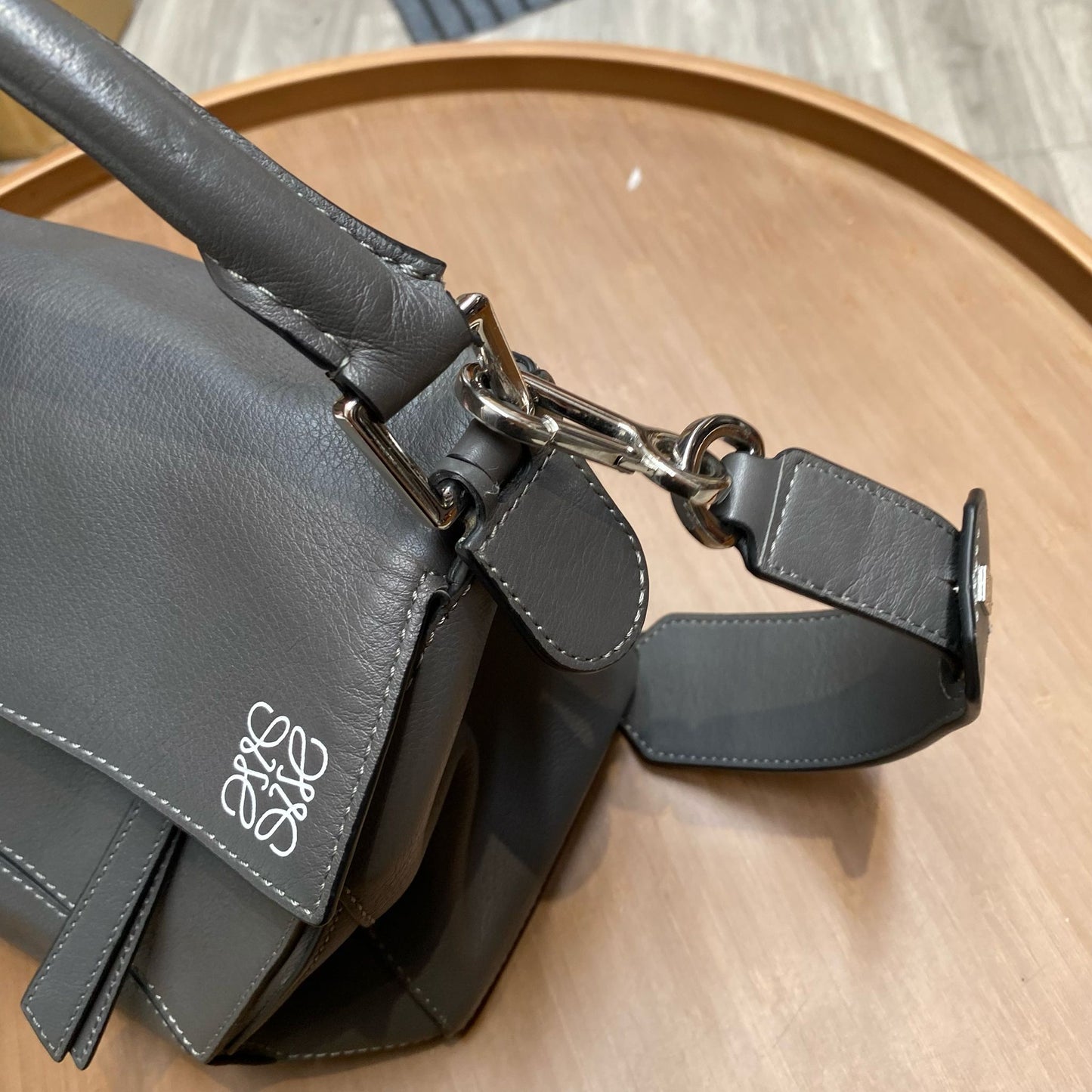 LOEWE Puzzle (灰色)