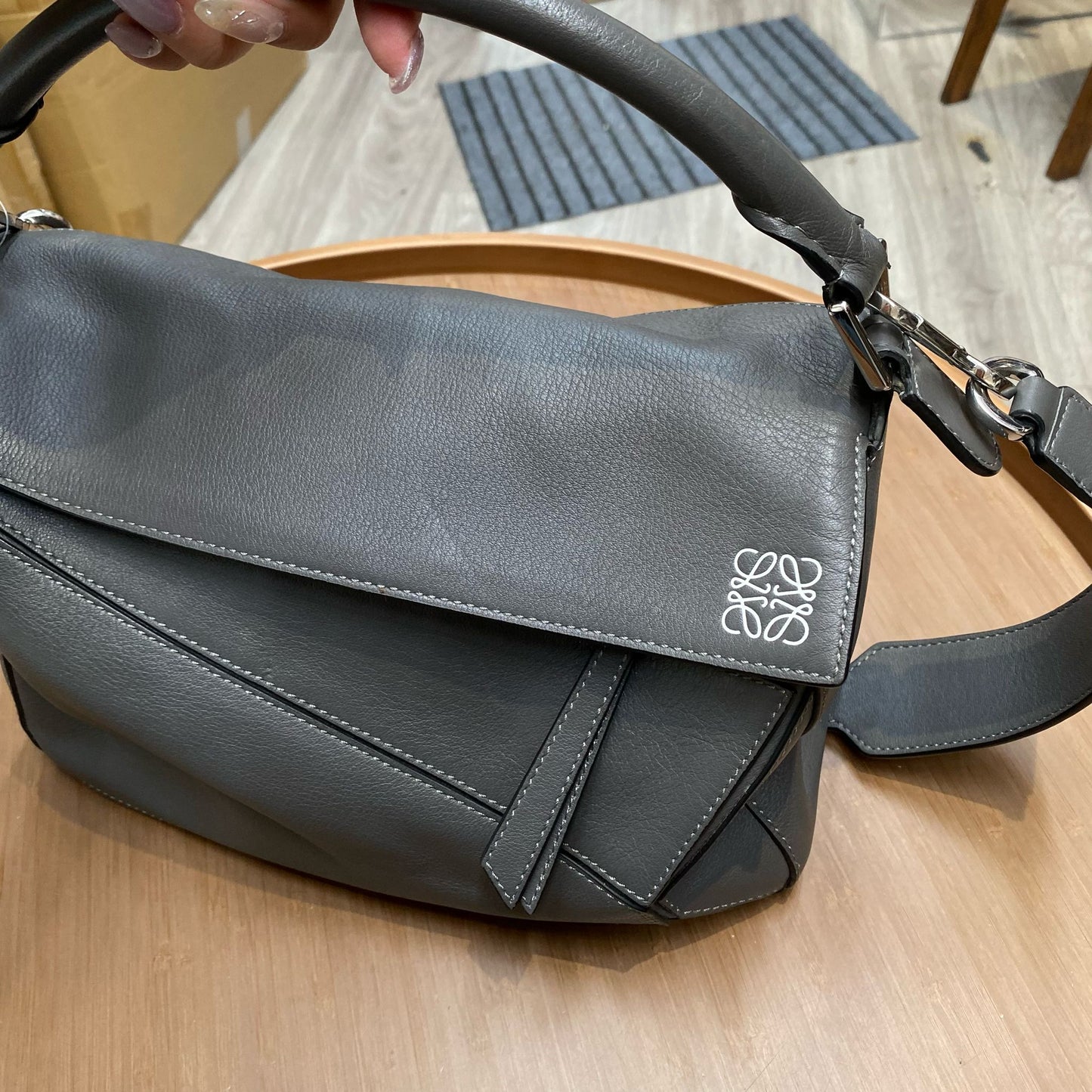 LOEWE Puzzle (灰色)