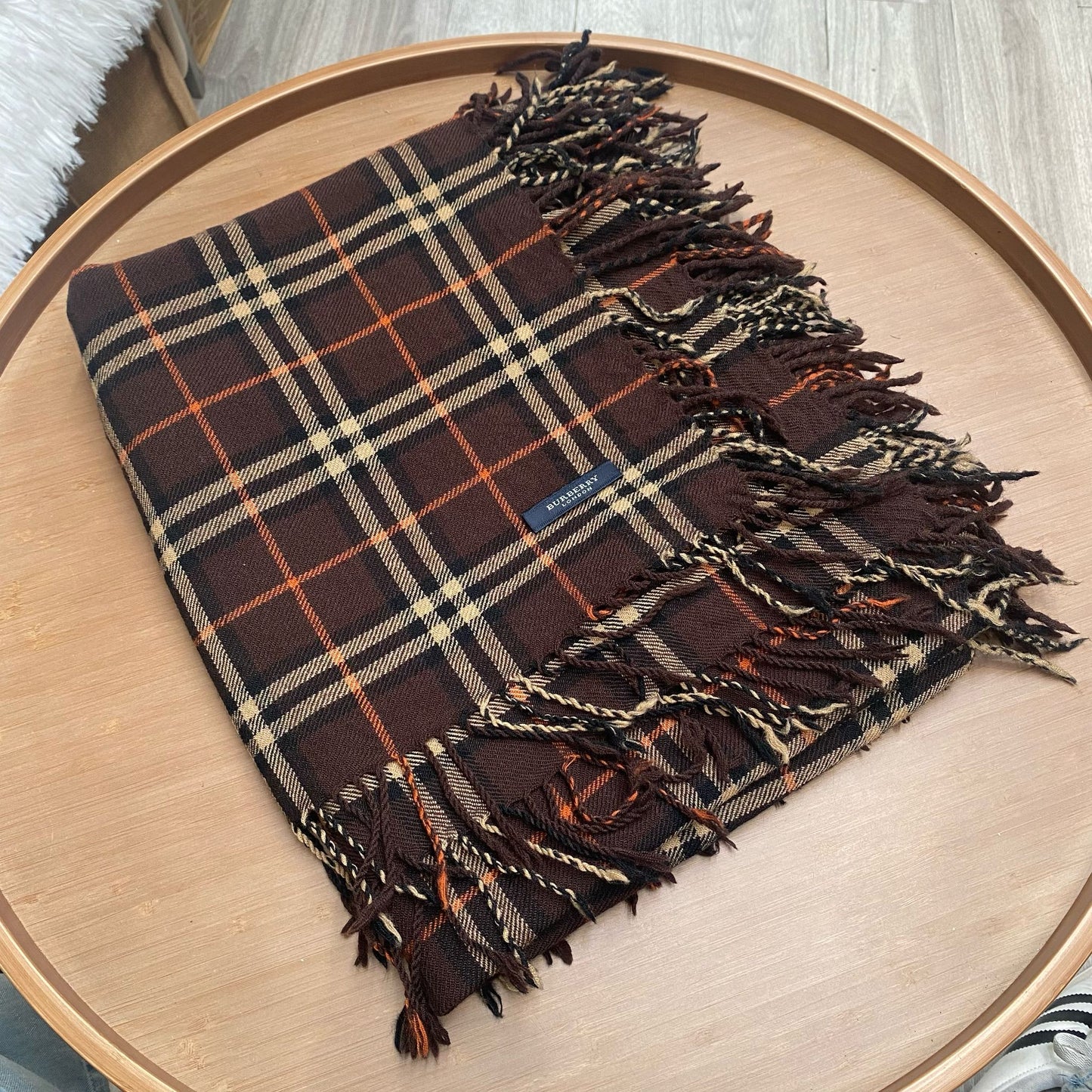 Burberry啡色大披肩