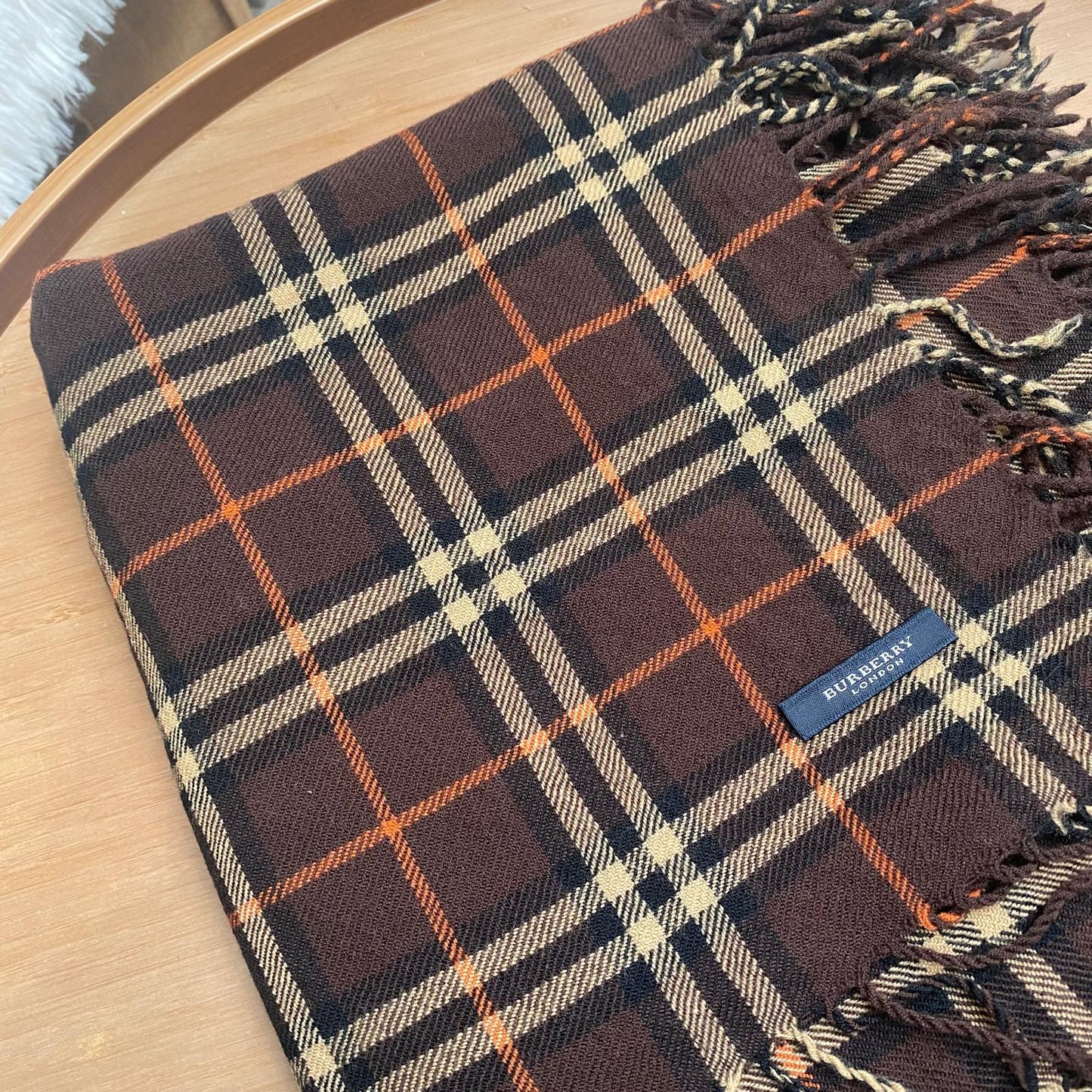 Burberry啡色大披肩
