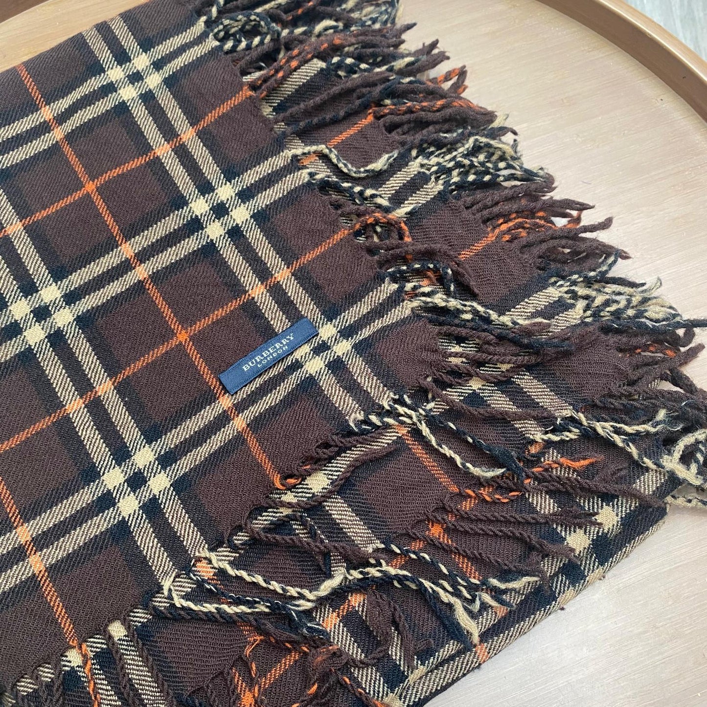 Burberry啡色大披肩