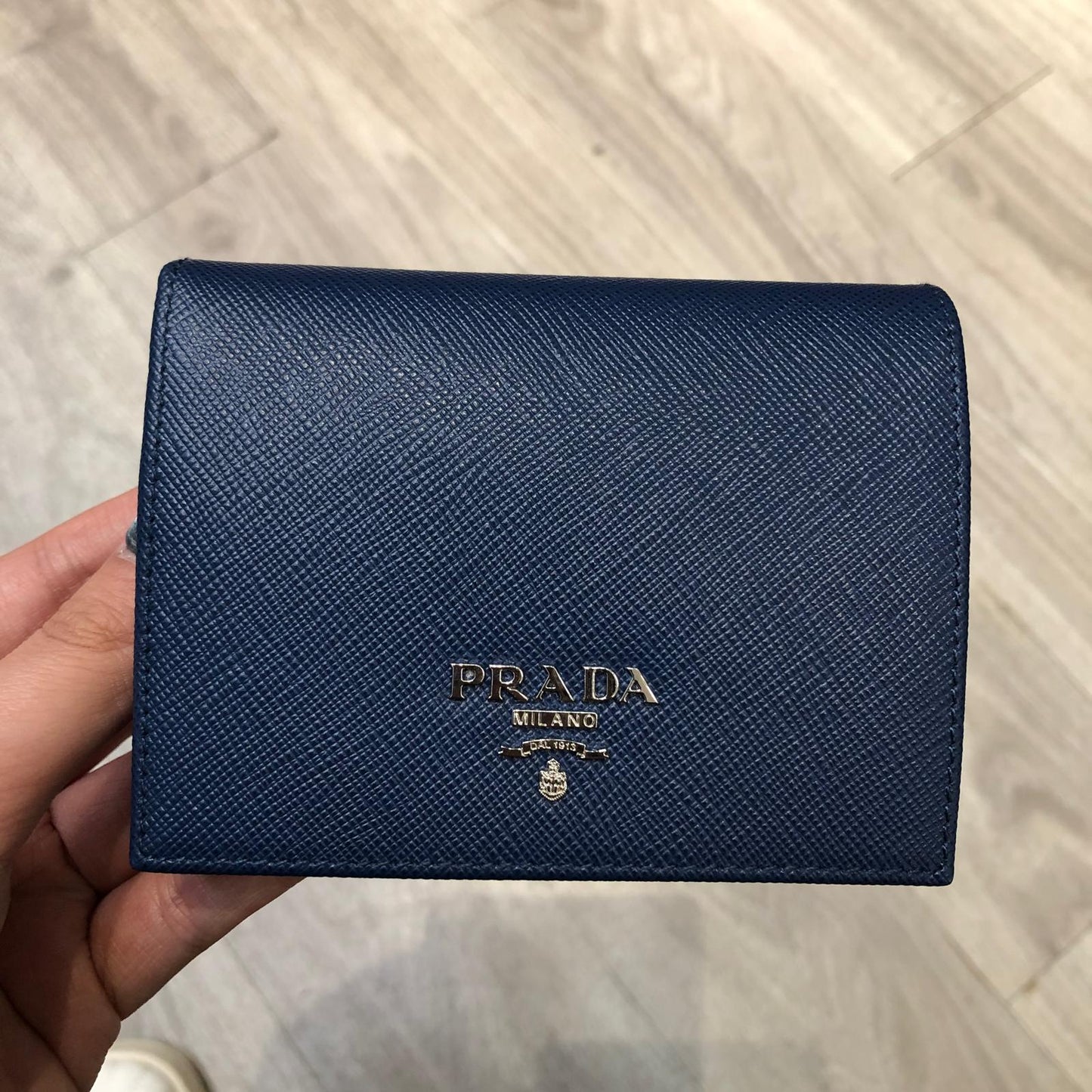 PRADA 藍色銀包 有盒 未使用品