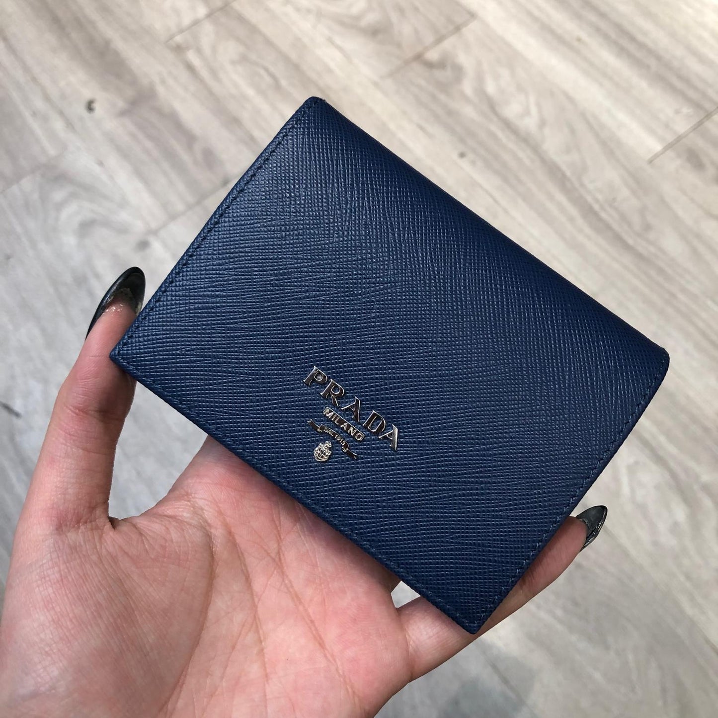 PRADA 藍色銀包 有盒 未使用品