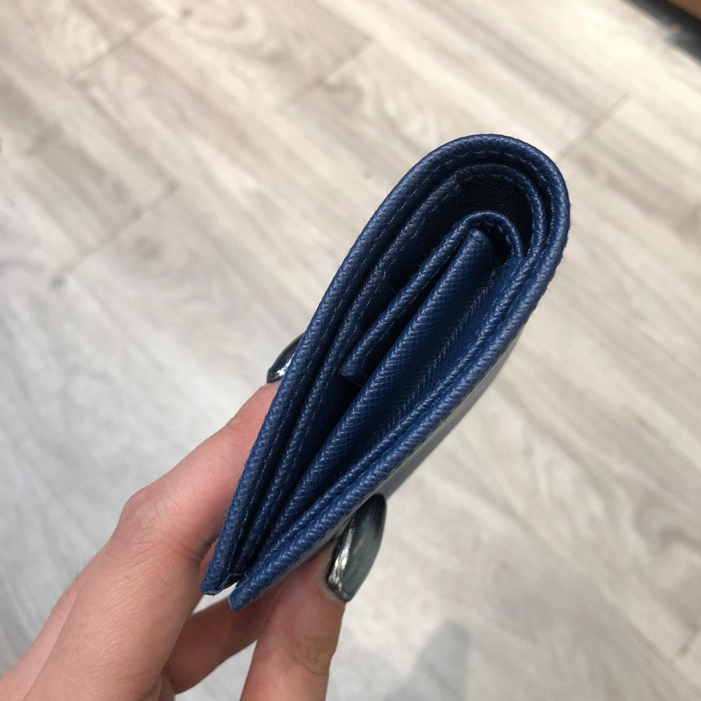 PRADA 藍色銀包 有盒 未使用品