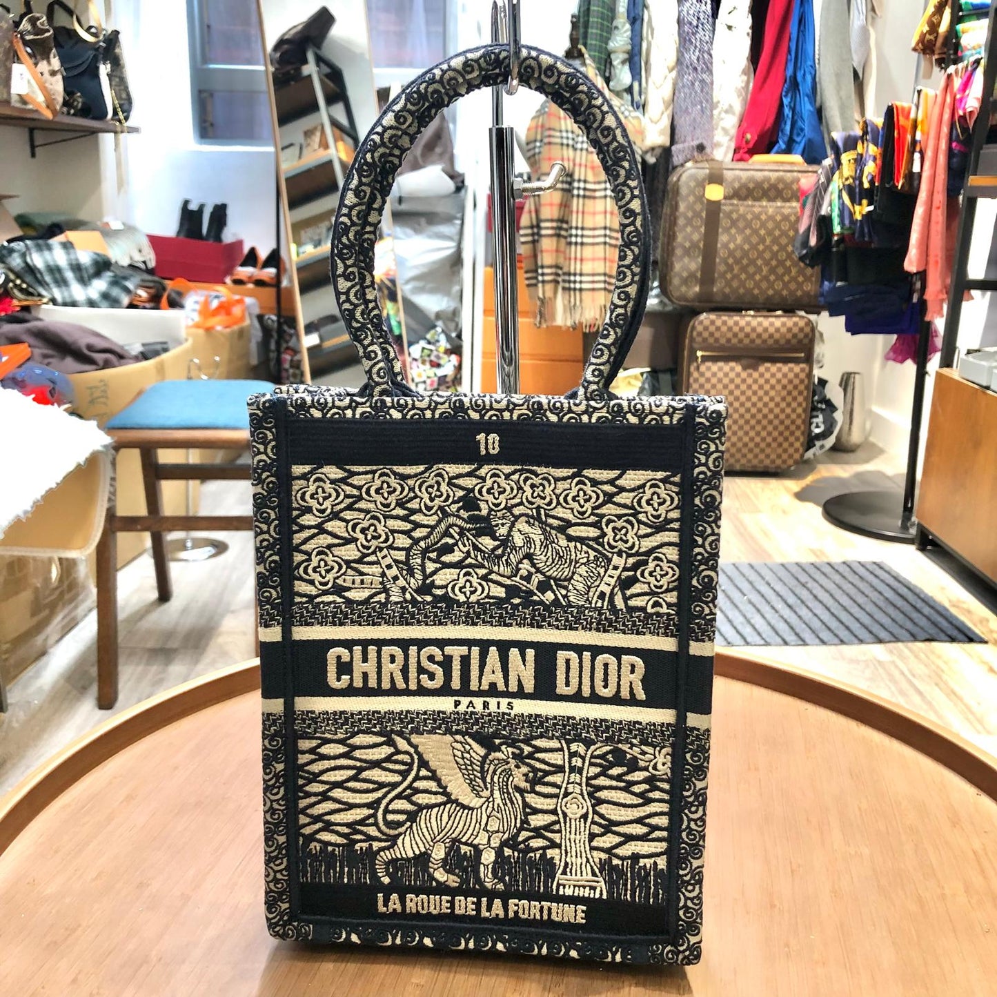 Dior Book