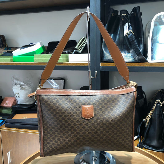 CELINE Pouch