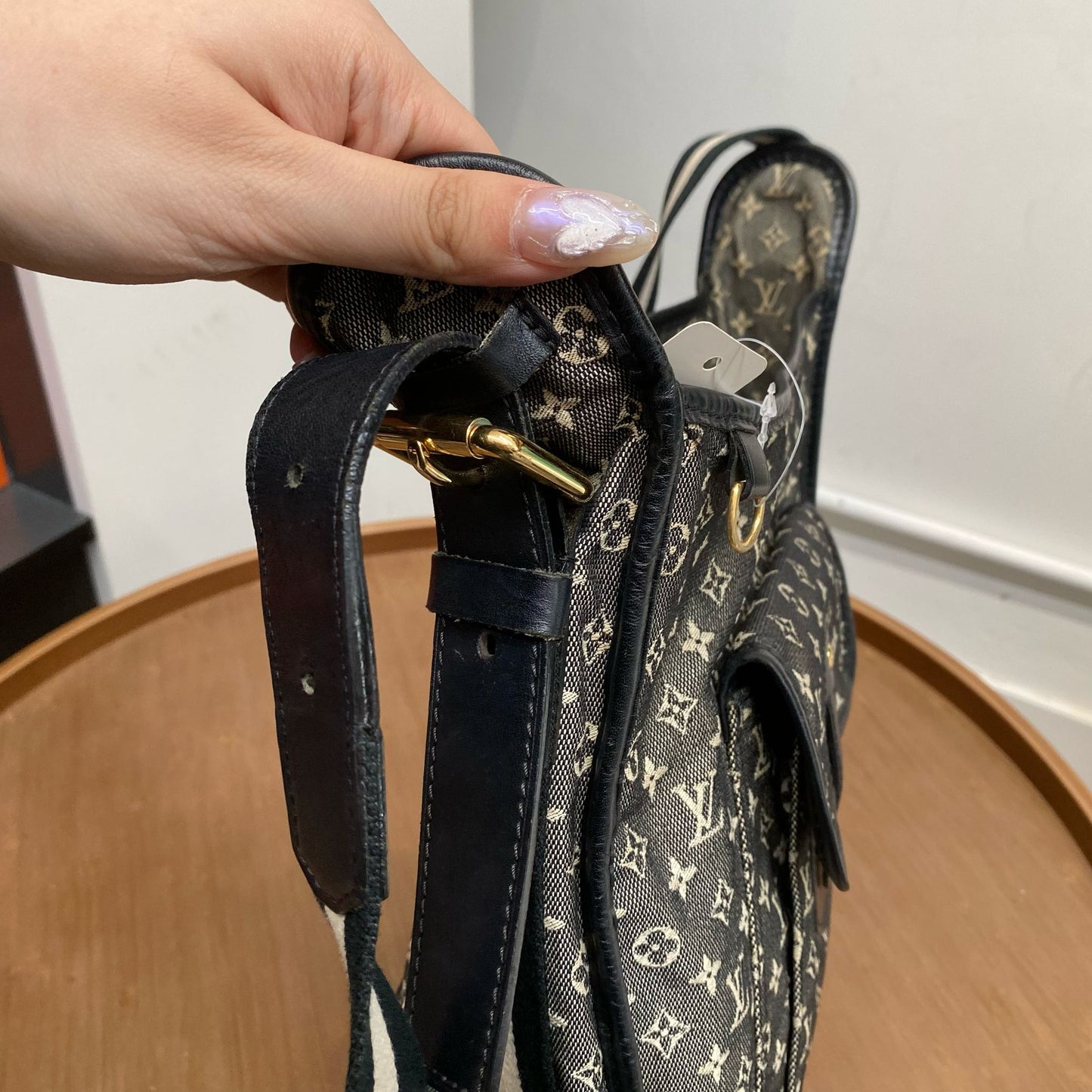LV 牛仔斜孭袋