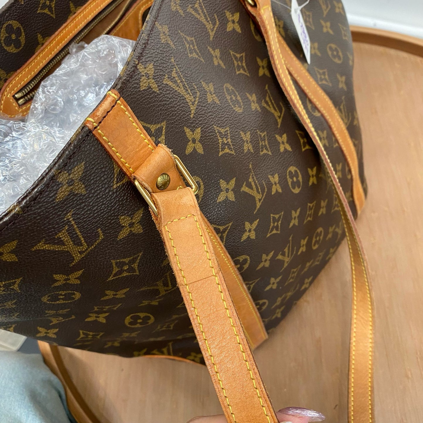 LV TOTE