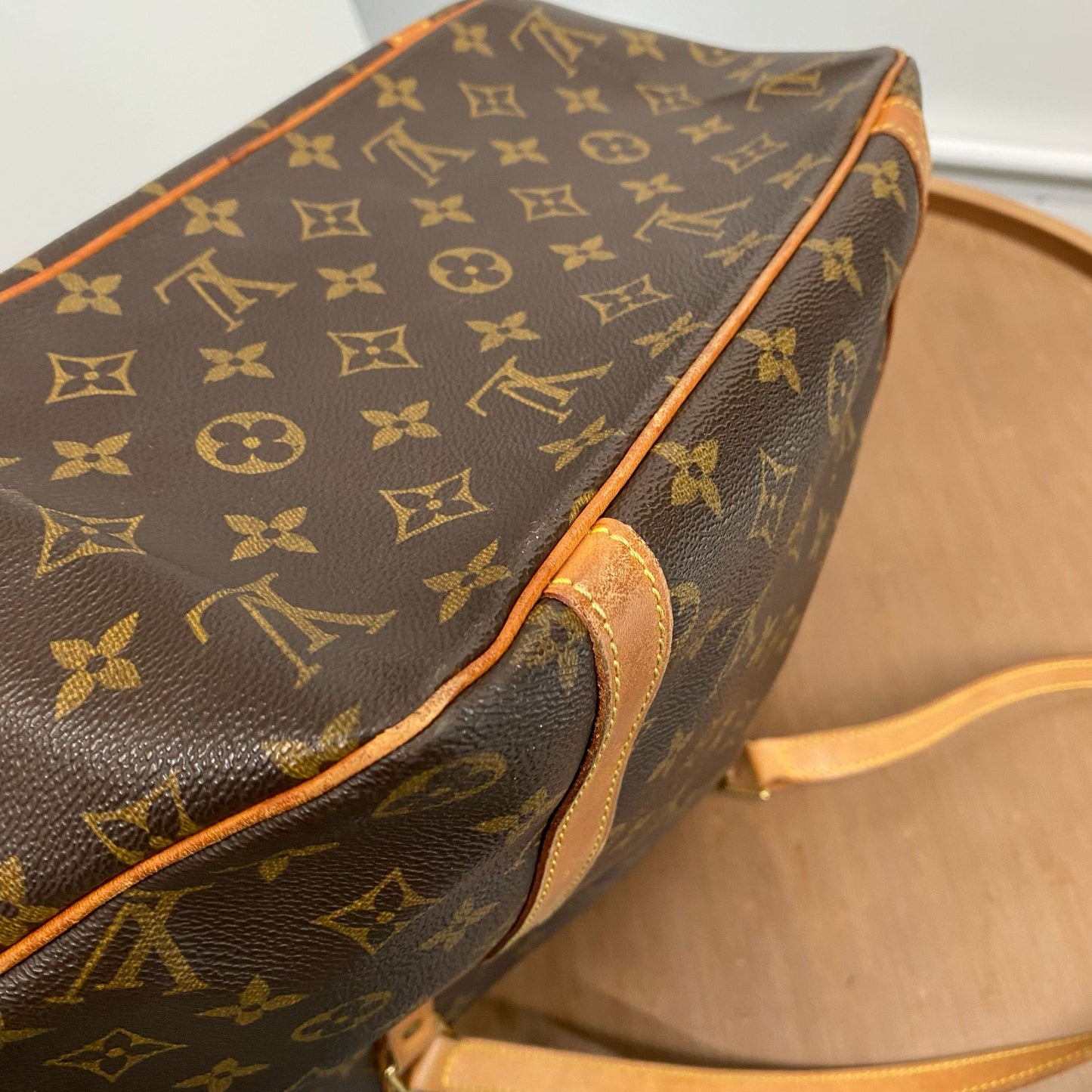 LV TOTE