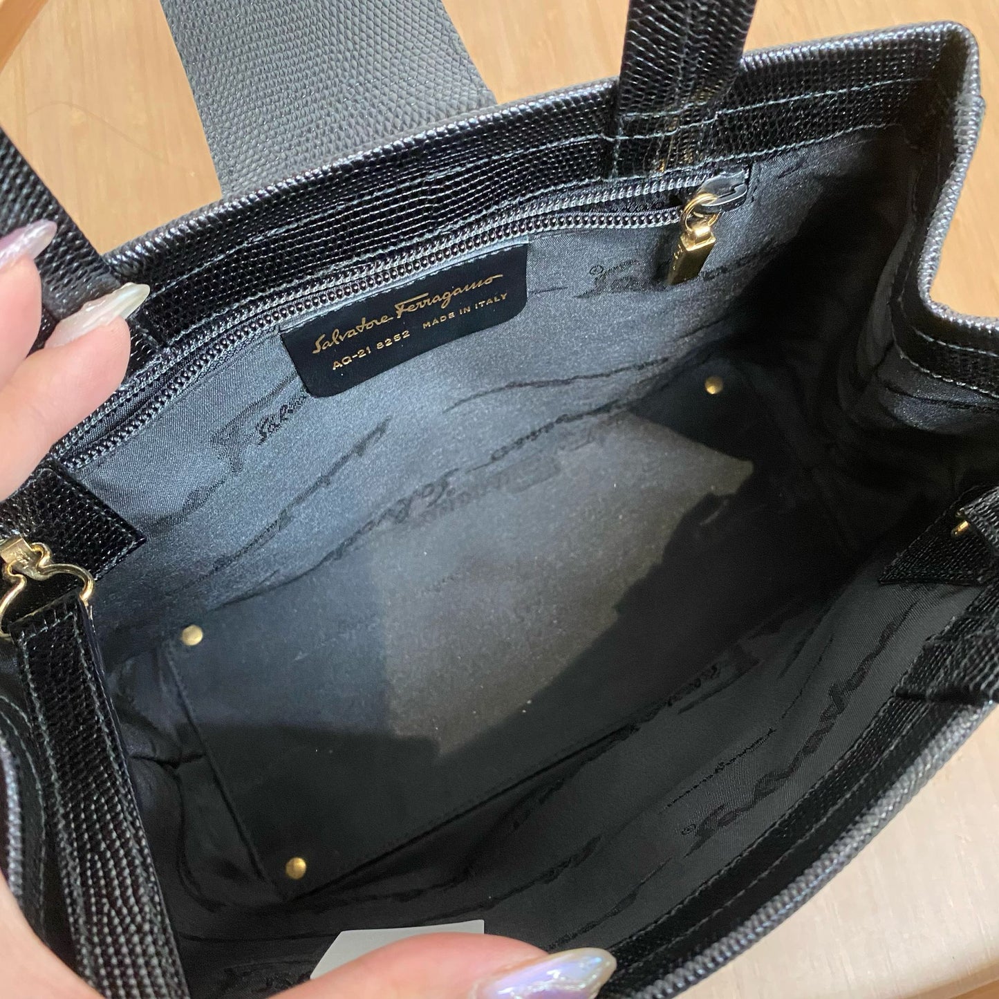 Ferragamo 袋