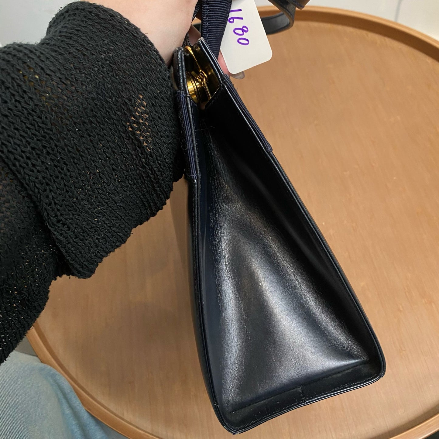 Ferragamo深藍袋