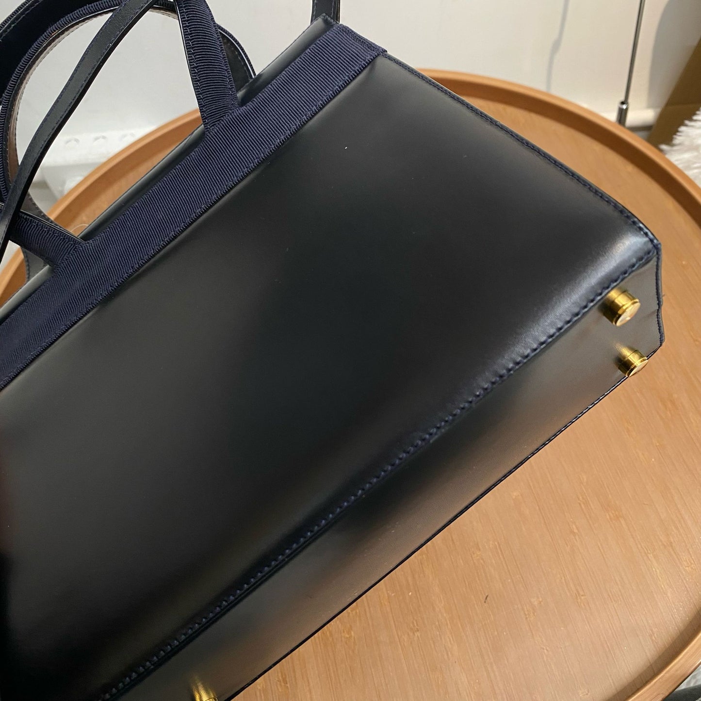 Ferragamo深藍袋