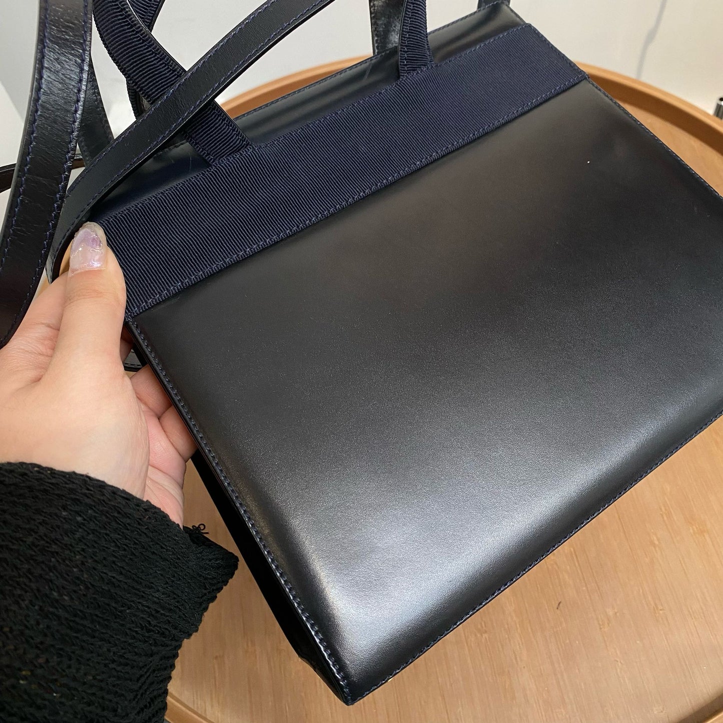 Ferragamo深藍袋