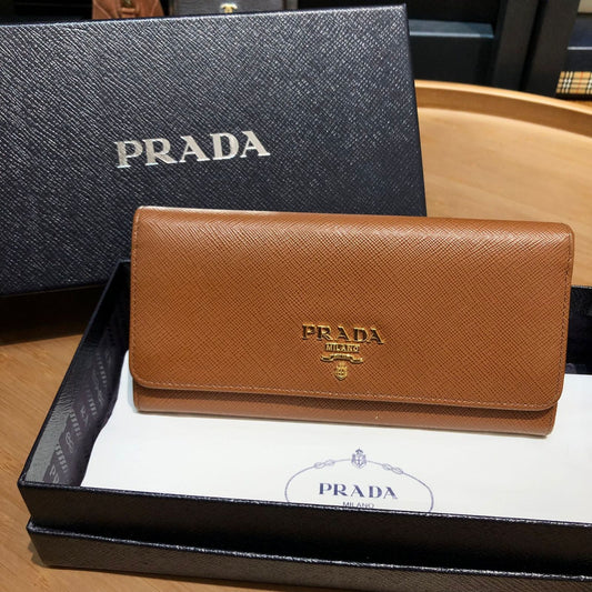 Prada啡色長銀包 可woc