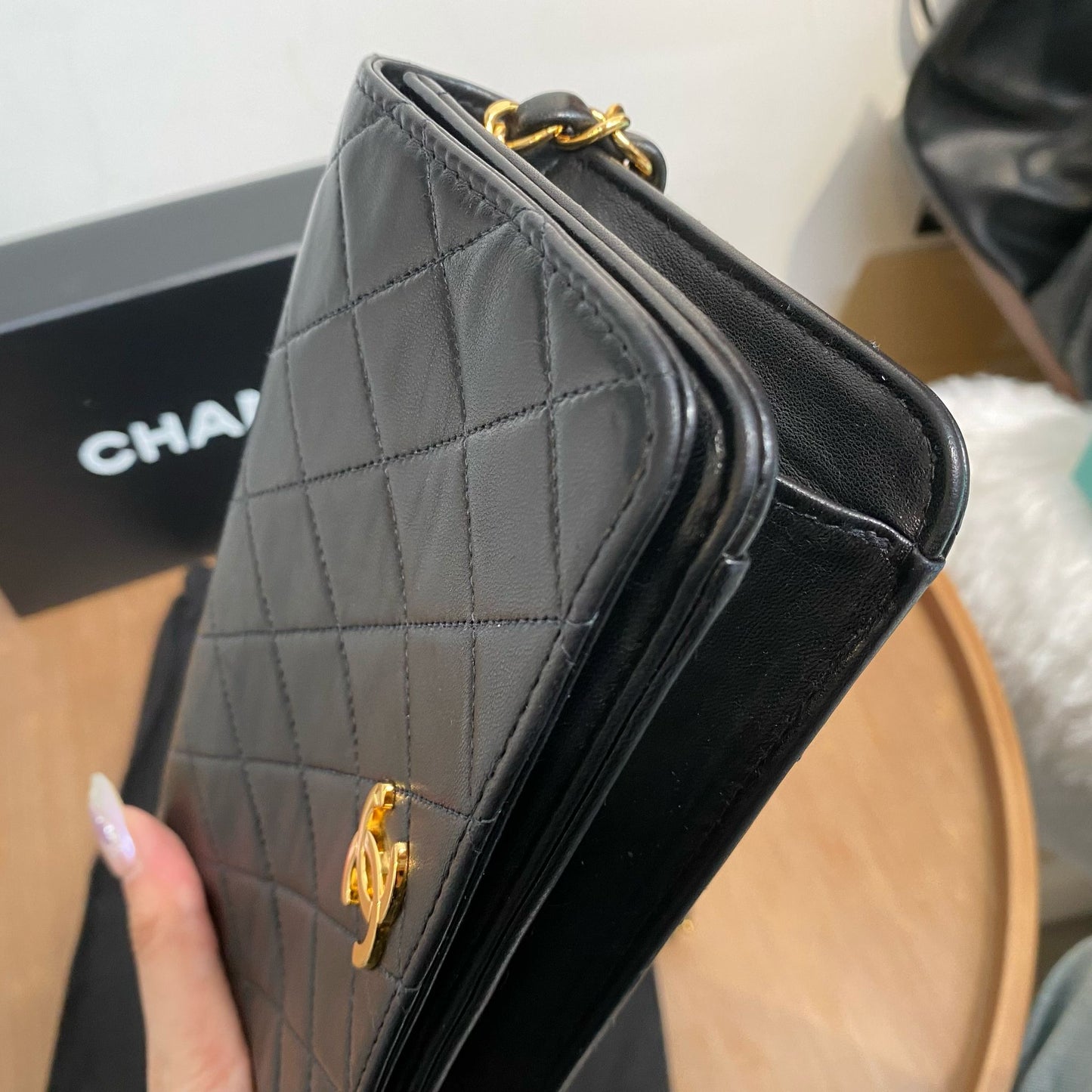 Chanel 小包包 有卡，貼，塵，盒