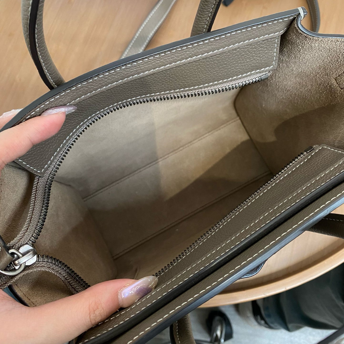 Celine Nano Luggage 有塵袋