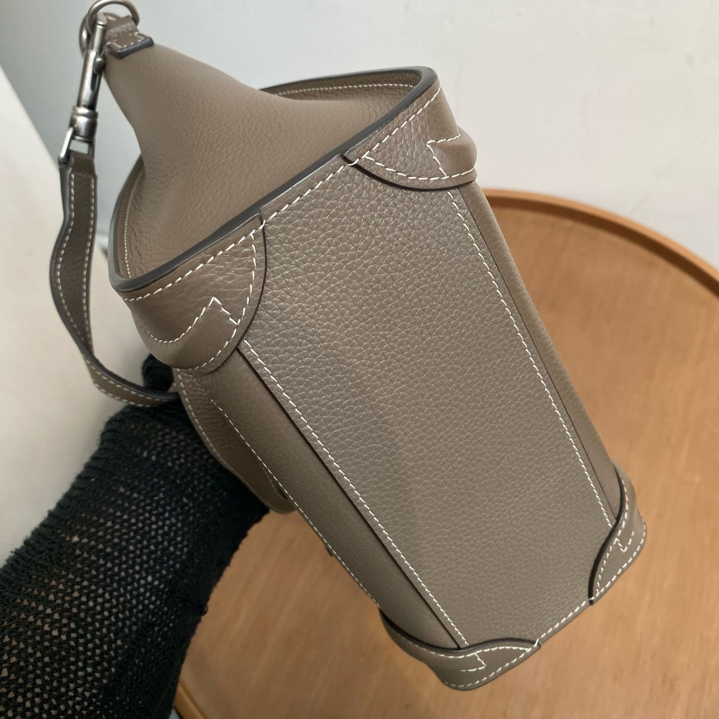 Celine Nano Luggage 有塵袋