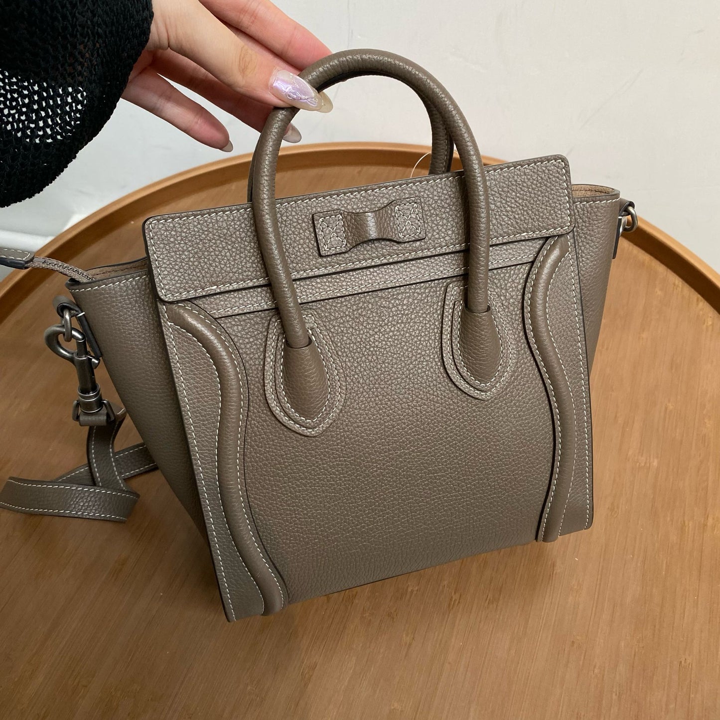 Celine Nano Luggage 有塵袋