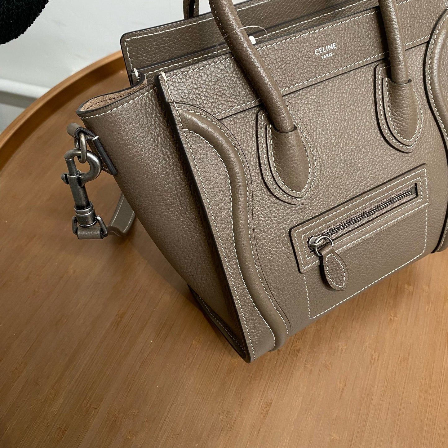Celine Nano Luggage 有塵袋