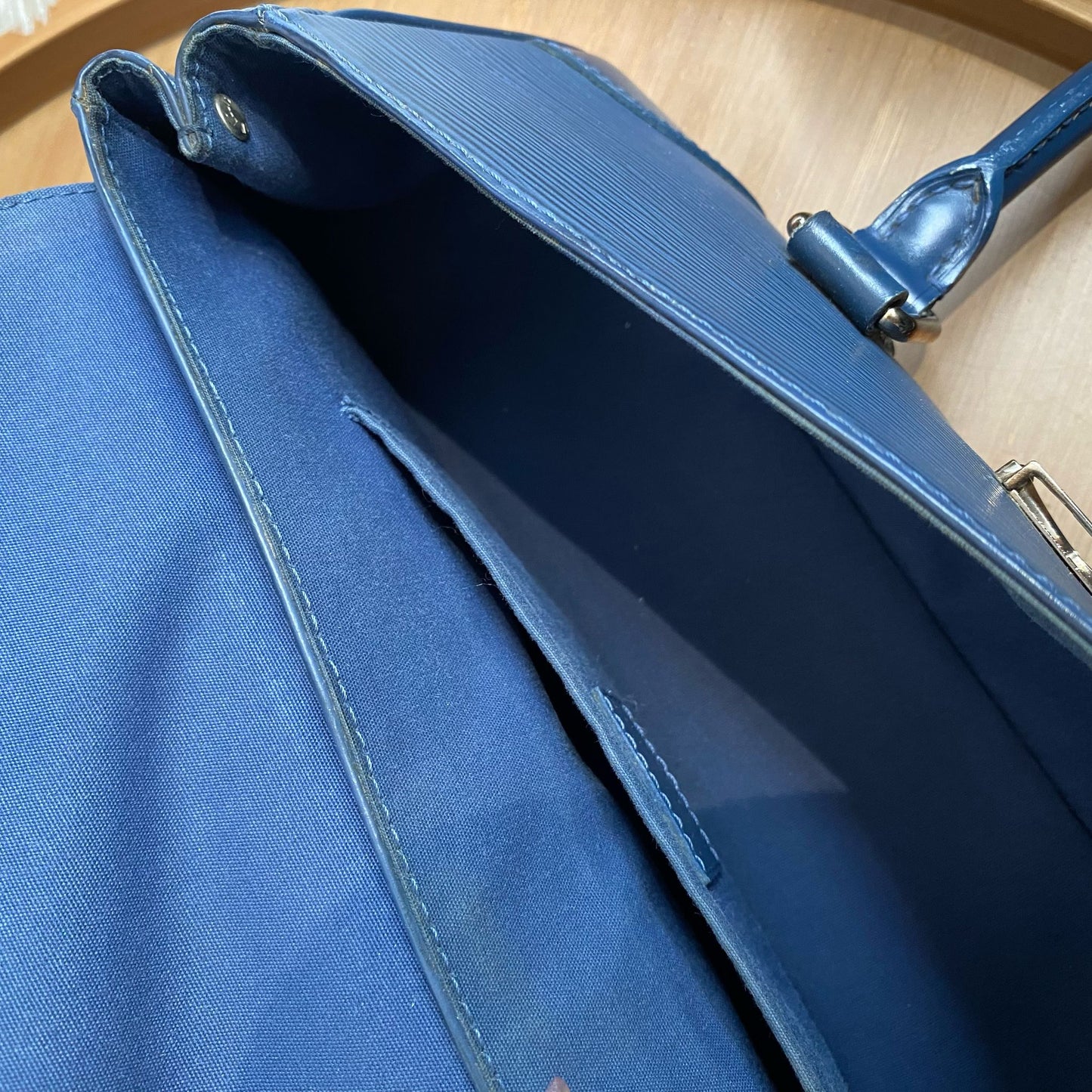 LV Segur PM M5882G 藍色手挽袋