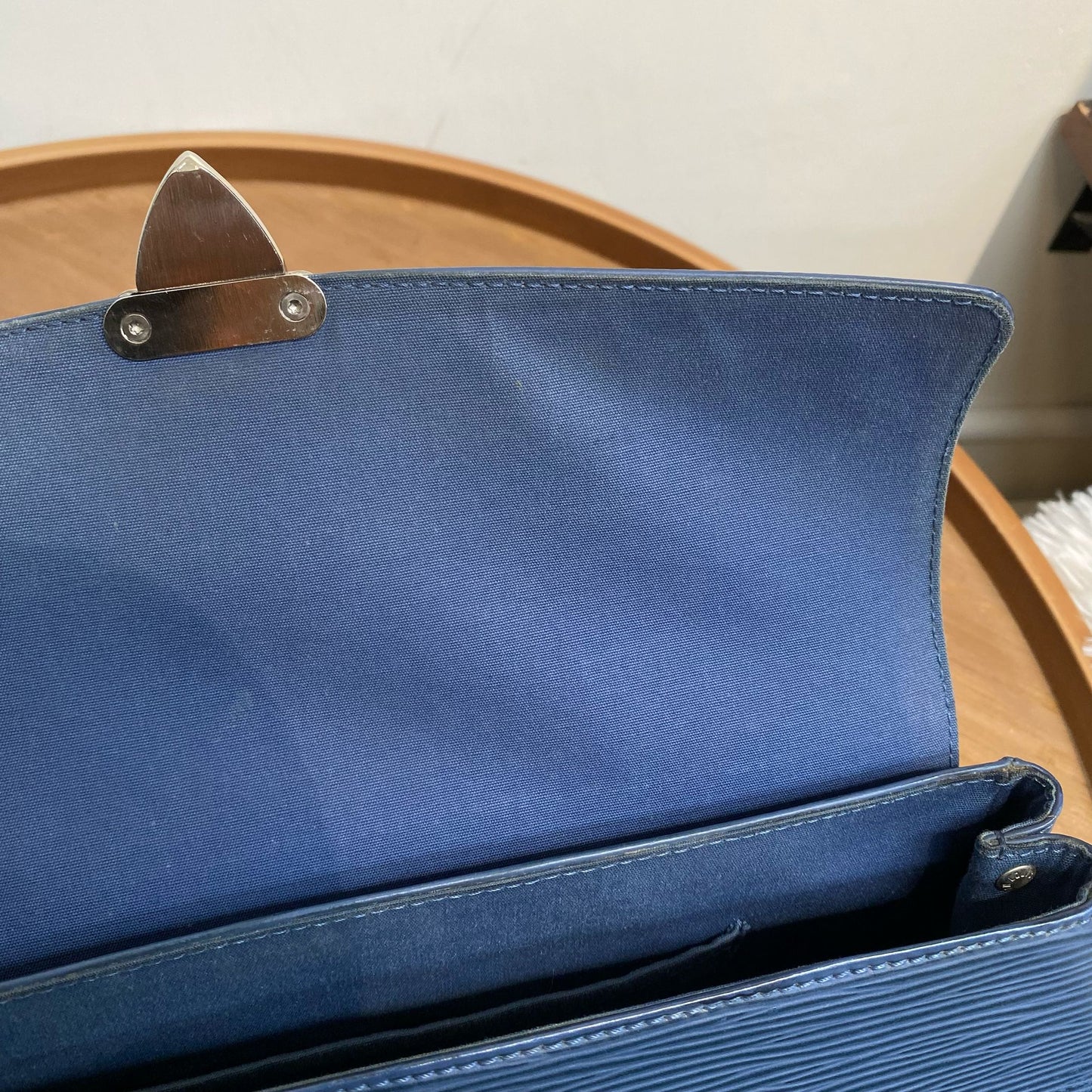 LV Segur PM M5882G 藍色手挽袋