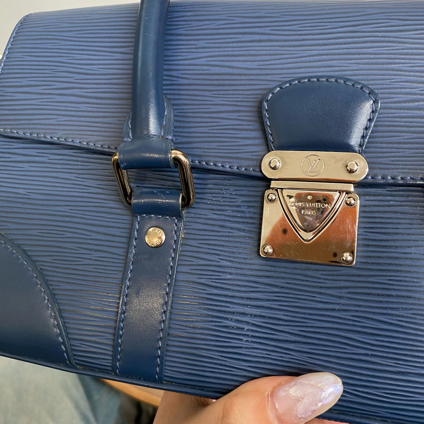 LV Segur PM M5882G 藍色手挽袋