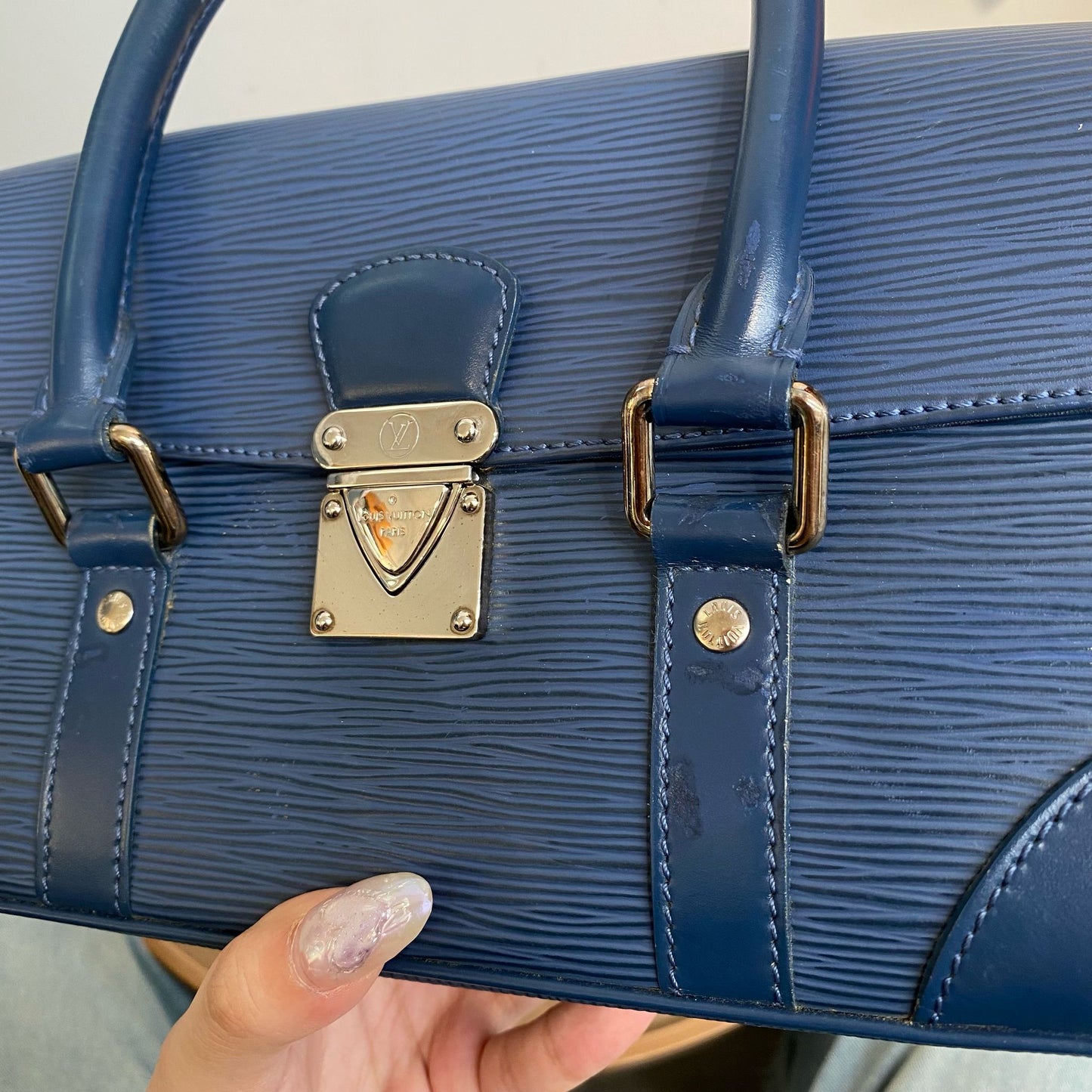 LV Segur PM M5882G 藍色手挽袋