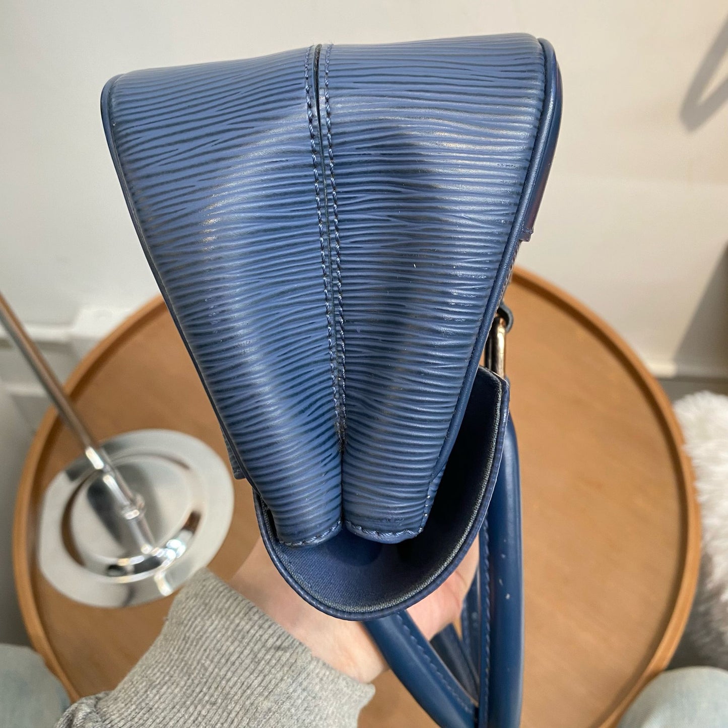 LV Segur PM M5882G 藍色手挽袋