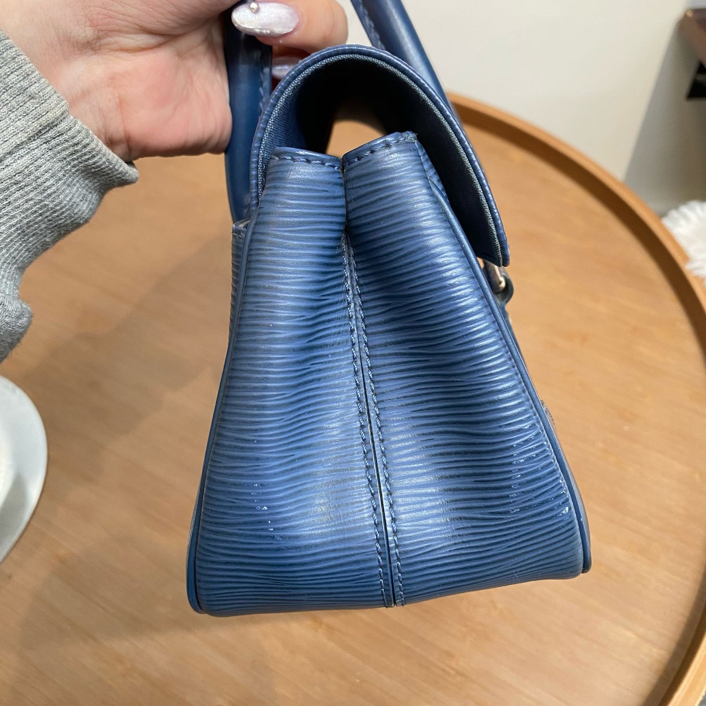 LV Segur PM M5882G 藍色手挽袋