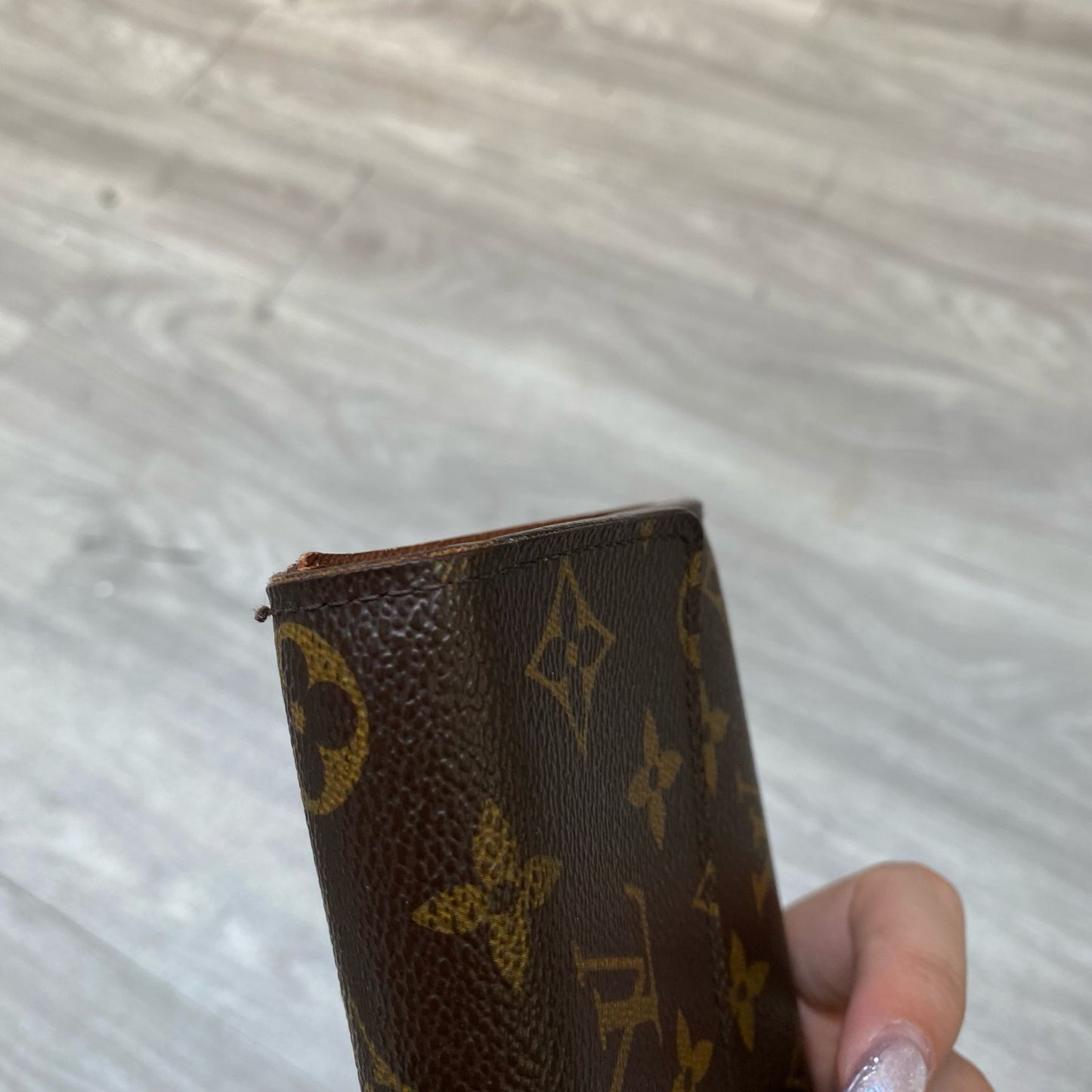 LV 老花長銀包