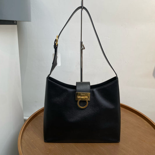 Ferragamo 單肩包