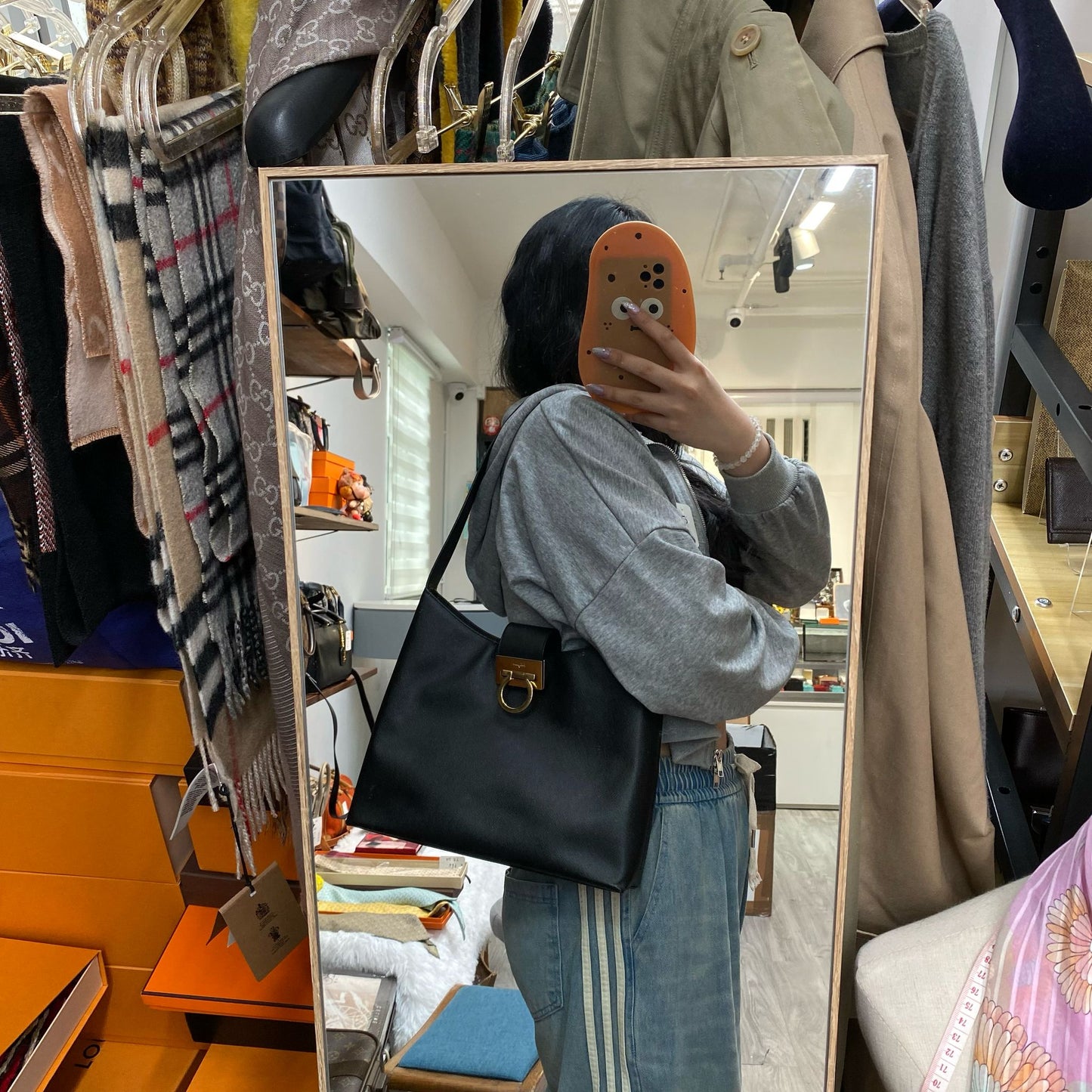 Ferragamo 單肩包