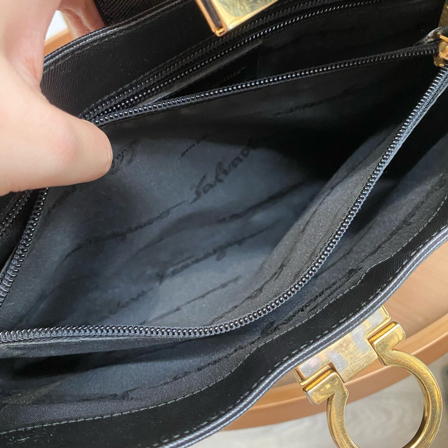 Ferragamo 單肩包