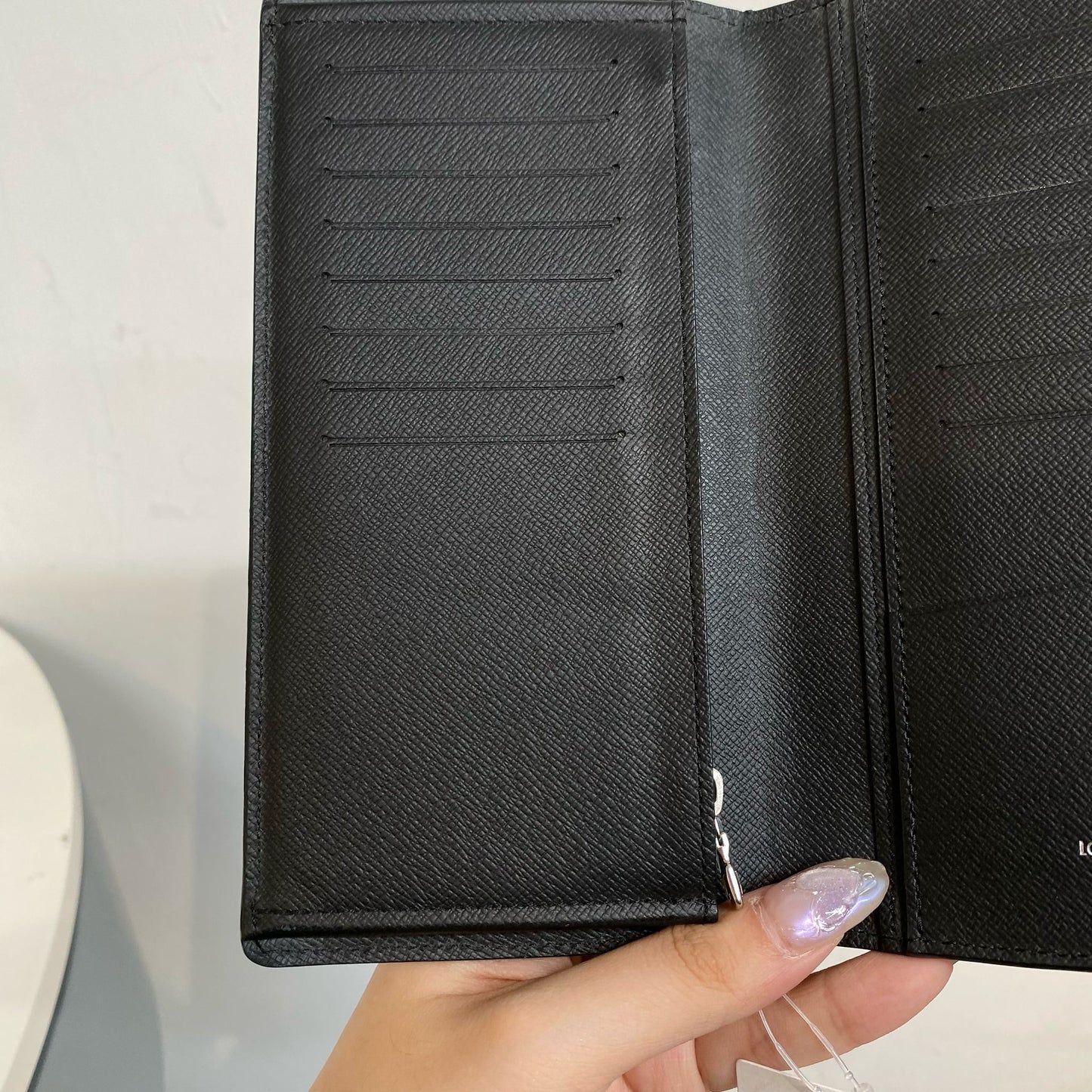 LV EPI黑色長銀包