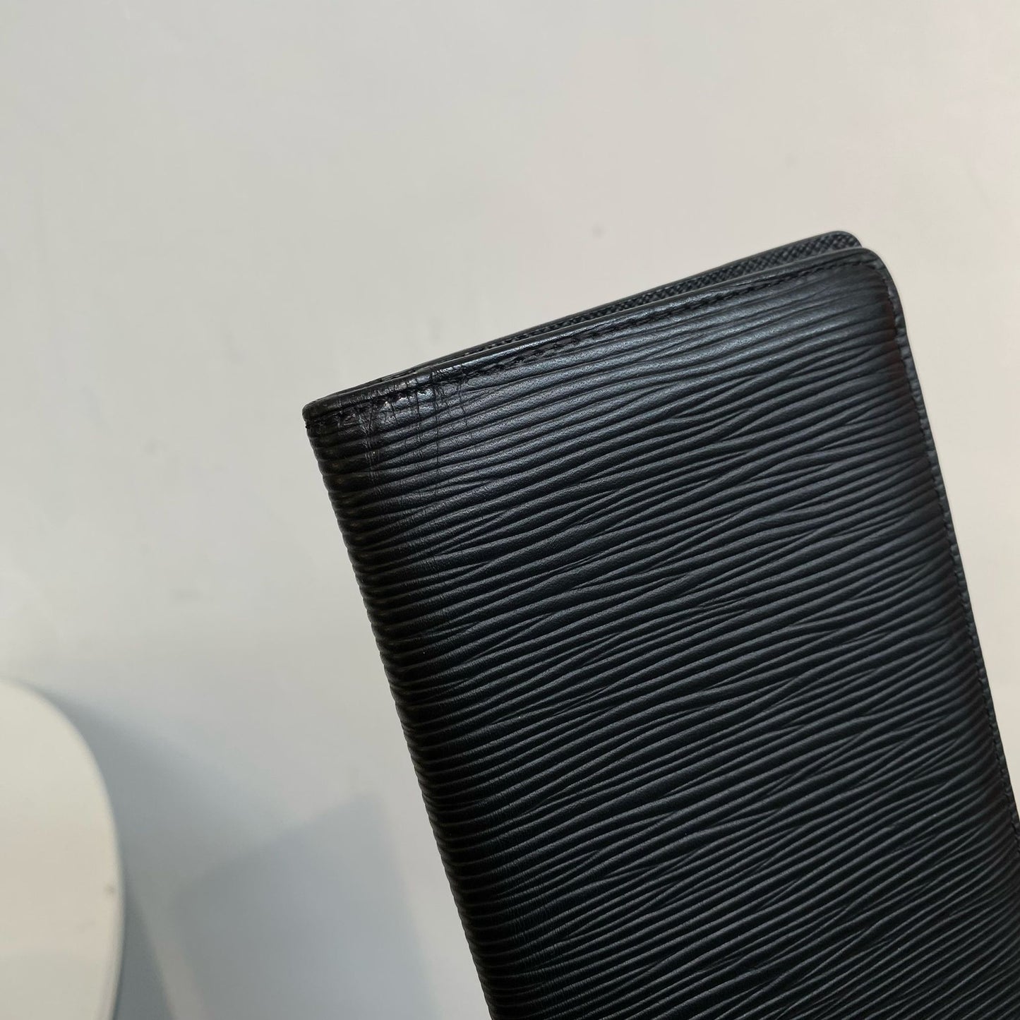 LV EPI黑色長銀包