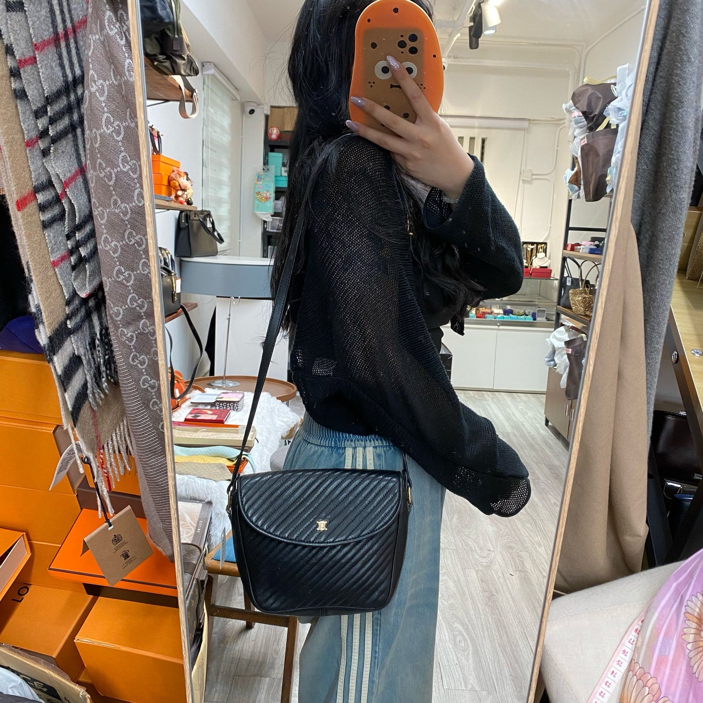 CELINE 黑色真皮斜孭袋