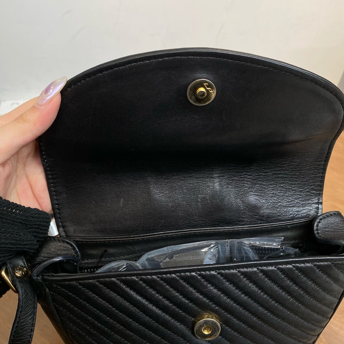 CELINE 黑色真皮斜孭袋